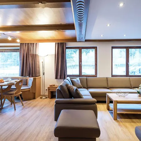 Lovely Chalet In Saalbach Hinterglemm With Sauna Chalet